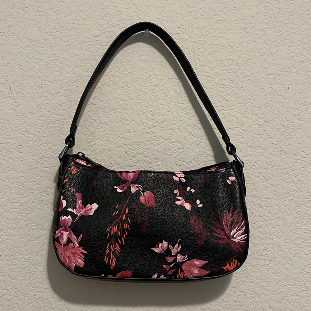 Black shoulder bag w/ floral designs